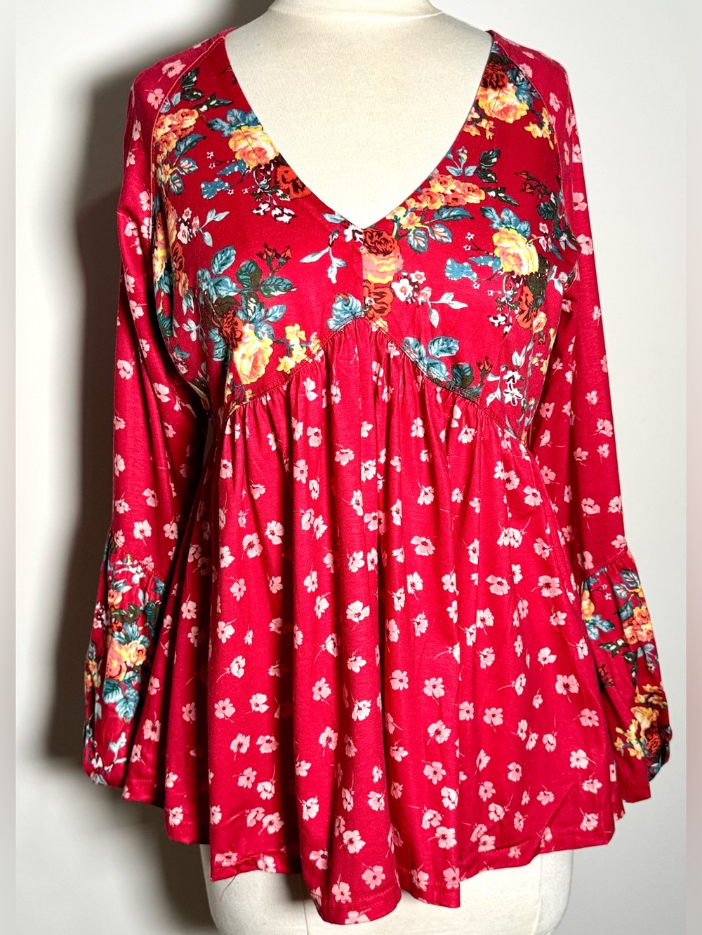 Red Floral Print Top Soft Rayon V-Neck Empire Waist Bell Sleeve Blouse Tunic
